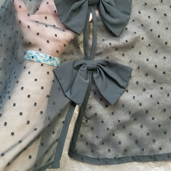 ❤️ Ryn Sleeveless top size small - Picture 3 of 5